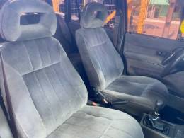 VOLKSWAGEN - QUANTUM - 1994/1995 - Vermelha - R$ 21.900,00