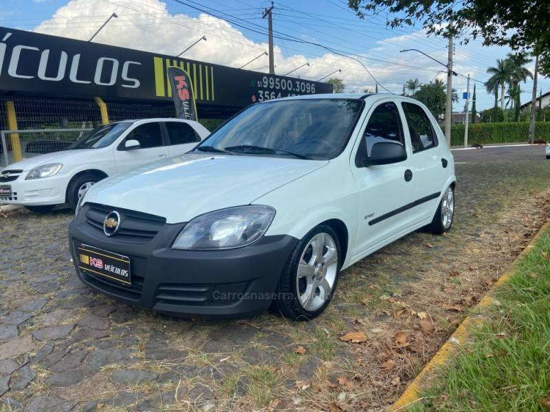 CHEVROLET - CELTA - 2007/2007 - Branca - R$ 21.900,00