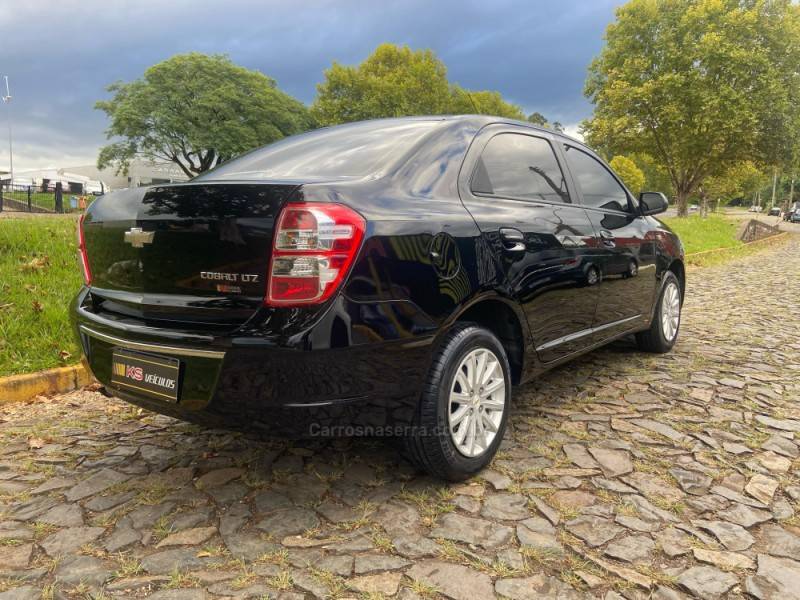 CHEVROLET - COBALT - 2013/2013 - Preta - R$ 43.900,00
