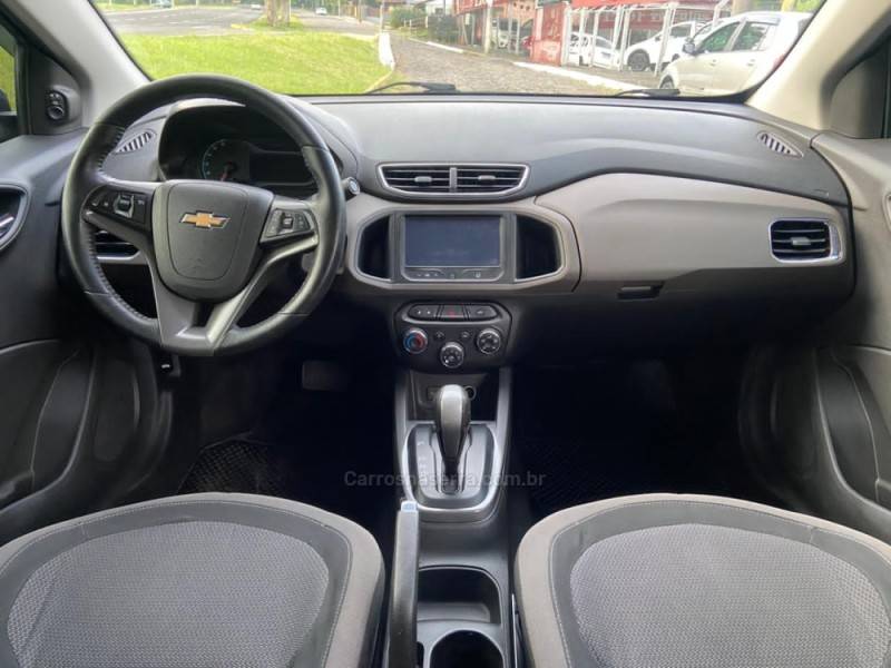CHEVROLET - PRISMA - 2014/2015 - Preta - R$ 59.900,00