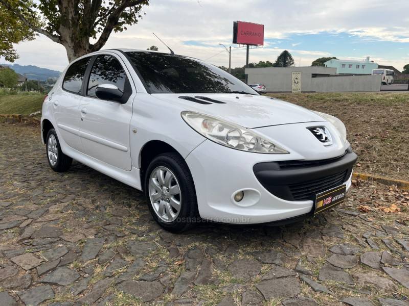PEUGEOT - 207 - 2009/2010 - Branca - R$ 23.900,00