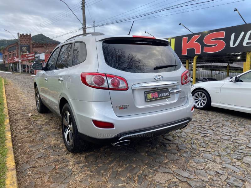 HYUNDAI - SANTA FÉ - 2011/2012 - Prata - R$ 58.900,00