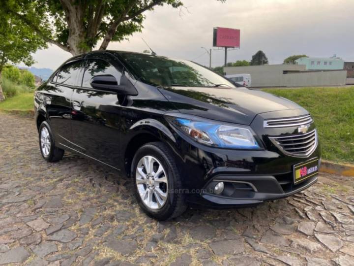 CHEVROLET - PRISMA - 2014/2015 - Preta - R$ 59.900,00