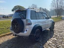 MITSUBISHI - PAJERO TR4 - 2010/2010 - Prata - R$ 63.900,00