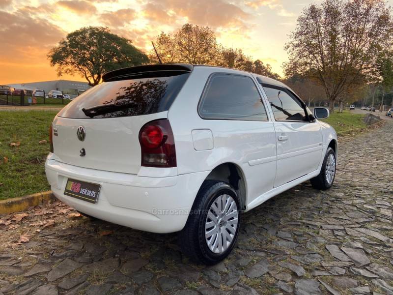 VOLKSWAGEN - GOL - 2013/2014 - Branca - R$ 33.900,00