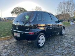CHEVROLET - CORSA - 2011/2012 - Preta - R$ 35.900,00