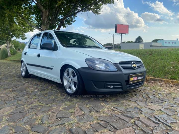 CHEVROLET - CELTA - 2007/2007 - Branca - R$ 21.900,00