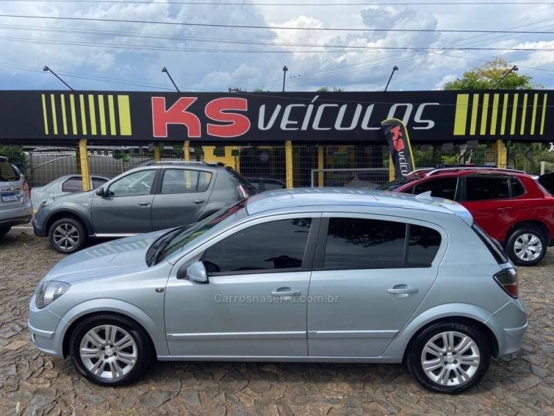 CHEVROLET - VECTRA - 2009/2009 - Prata - R$ 38.900,00