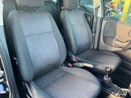 CHEVROLET - CORSA - 2011/2012 - Preta - R$ 35.900,00