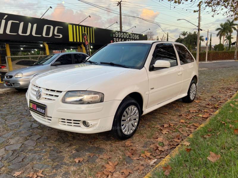 VOLKSWAGEN - GOL - 2013/2014 - Branca - R$ 33.900,00