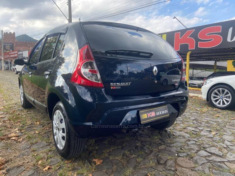 RENAULT - SANDERO - 2008/2009 - Azul - R$ 29.900,00