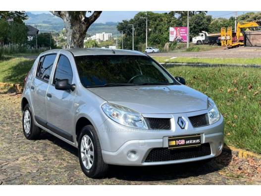 RENAULT - SANDERO - 2009/2010 - Prata - R$ 28.900,00