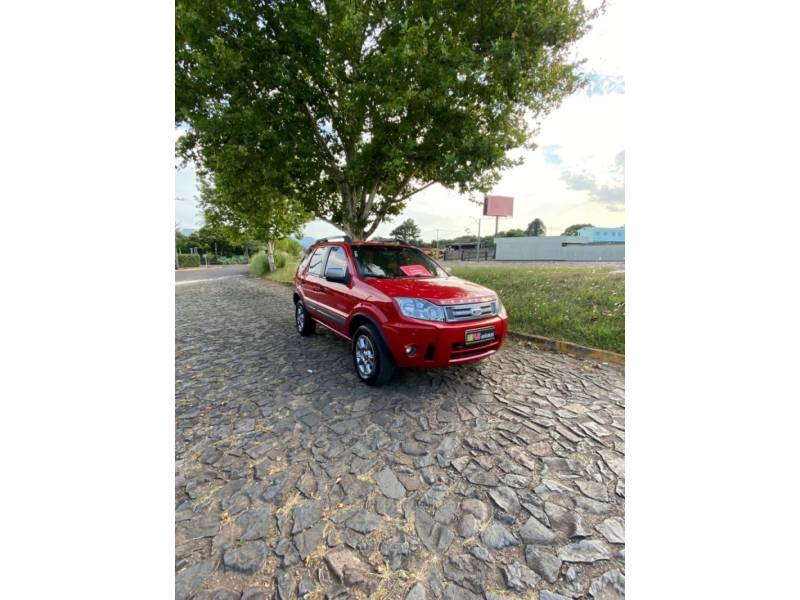FORD - ECOSPORT - 2011/2012 - Vermelha - R$ 45.900,00