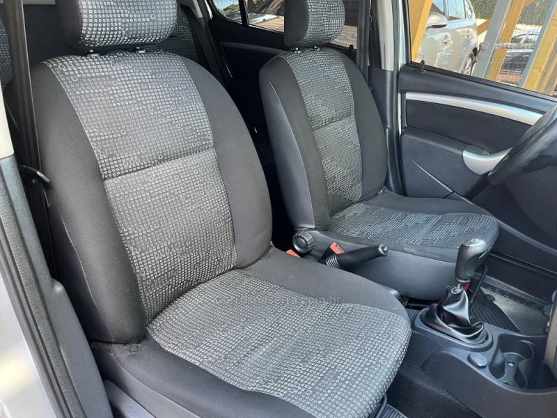 RENAULT - SANDERO - 2009/2010 - Prata - R$ 28.900,00