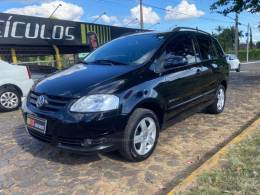 VOLKSWAGEN - SPACEFOX - 2006/2007 - Preta - R$ 29.900,00