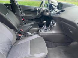 FORD - FIESTA - 2018/2019 - Branca - R$ 59.900,00