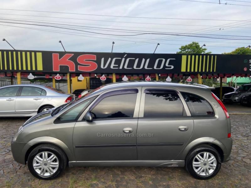 CHEVROLET - MERIVA - 2004/2004 - Cinza - R$ 24.900,00