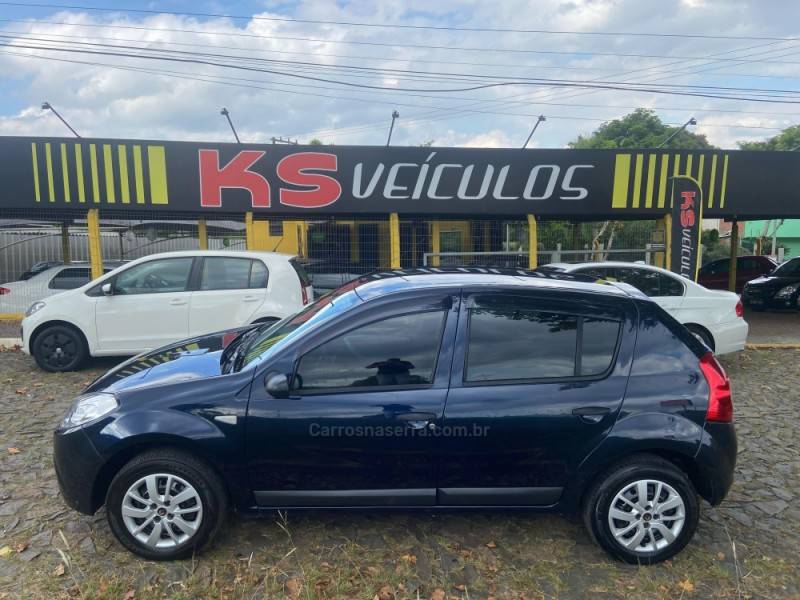 RENAULT - SANDERO - 2008/2009 - Azul - R$ 29.900,00