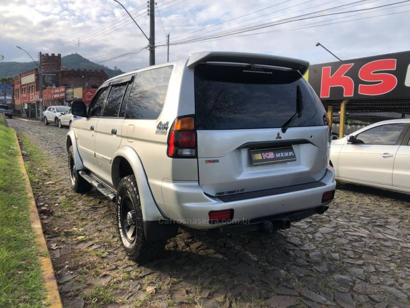 MITSUBISHI - PAJERO SPORT - 2002/2002 - Prata - R$ 54.900,00