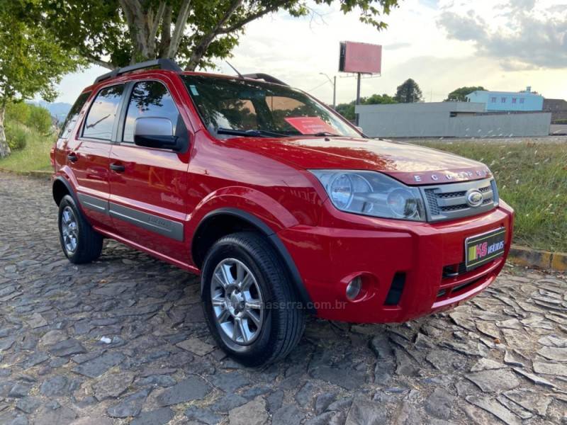 FORD - ECOSPORT - 2011/2012 - Vermelha - R$ 45.900,00
