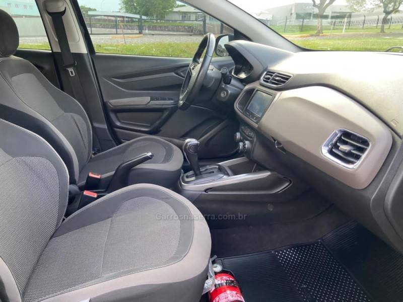 CHEVROLET - PRISMA - 2014/2015 - Preta - R$ 59.900,00