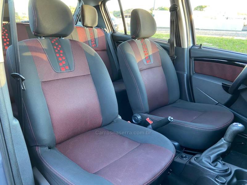 RENAULT - SANDERO - 2013/2014 - Cinza - R$ 44.900,00
