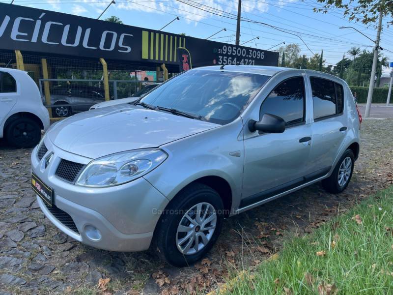 RENAULT - SANDERO - 2009/2010 - Prata - R$ 28.900,00