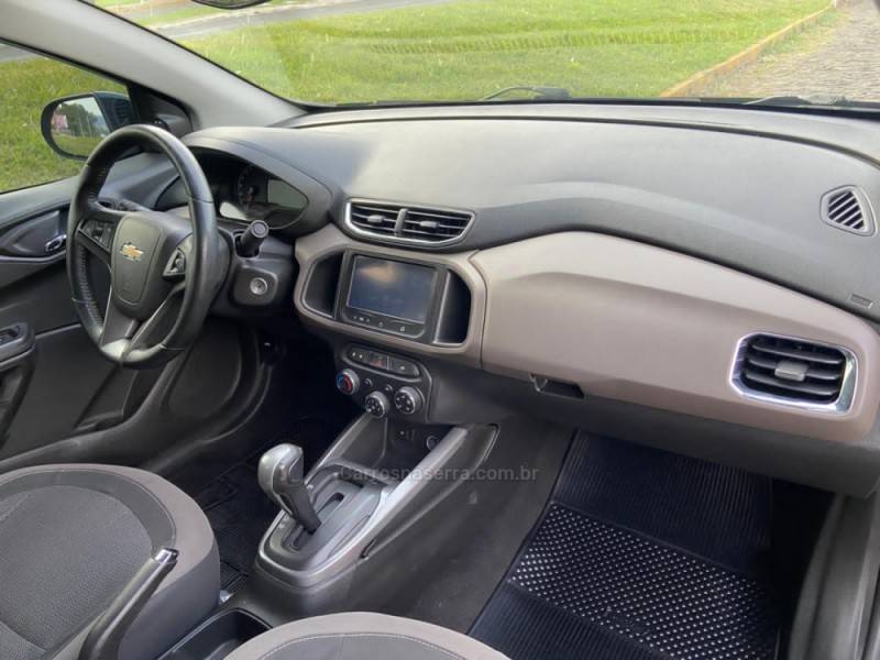 CHEVROLET - PRISMA - 2014/2015 - Preta - R$ 59.900,00